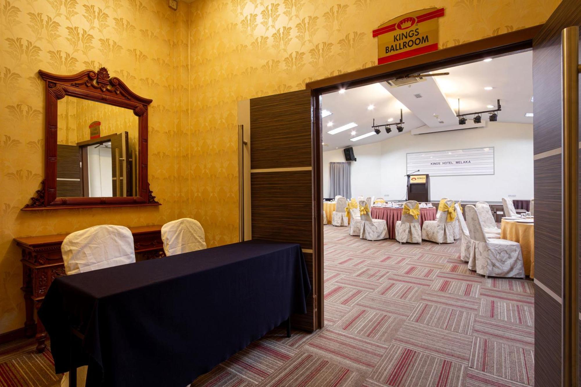 Kings Hotel Melaka Zewnętrze zdjęcie