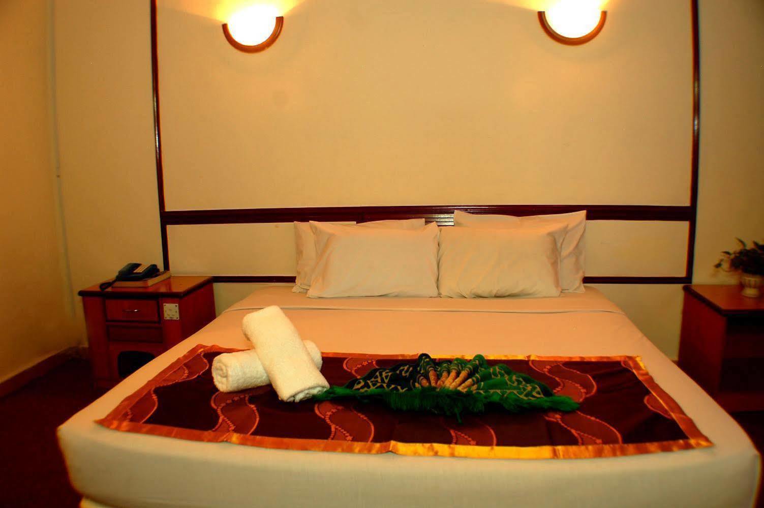 Kings Hotel Melaka Zewnętrze zdjęcie