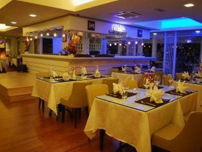 Kings Hotel Melaka Zewnętrze zdjęcie